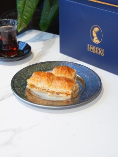 SÜTLÜ NURİYE
