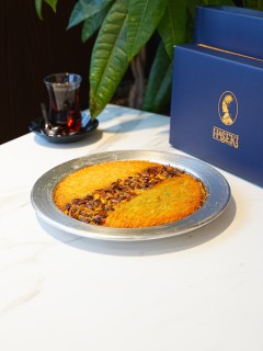 ÜÇÜ BİR ARADA